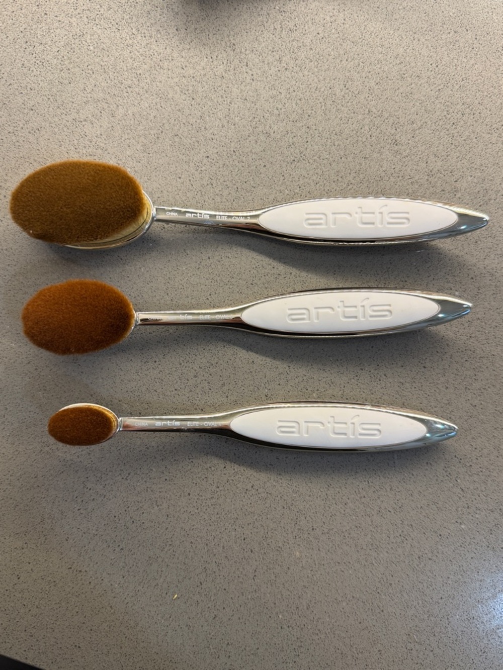 Artis elite oval 4 6 7 brushes